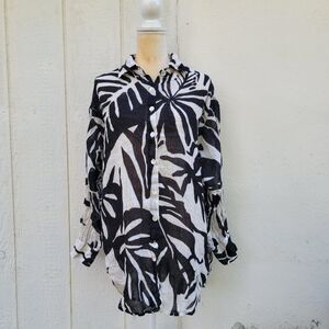Vitamin A Playa Linen Boyfriend Shirt Sz Med Oversized Black Cream Lagenlook
